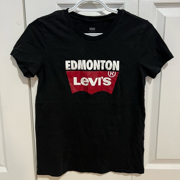 Levi’s t-shirt - Picture 1 of 2